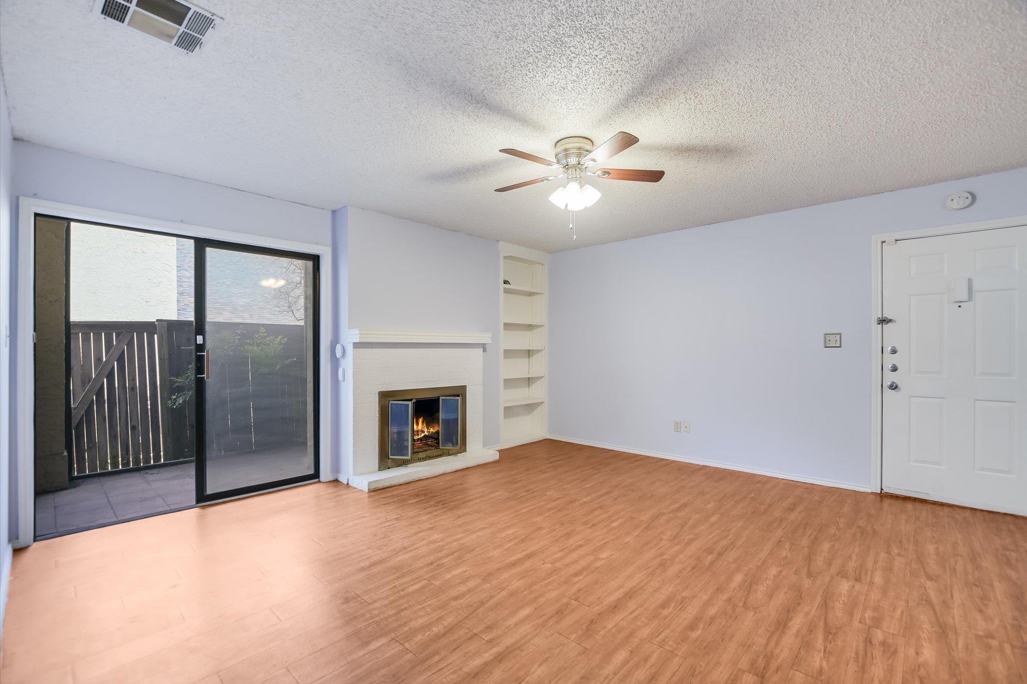 1202 Thorpe LN # 407