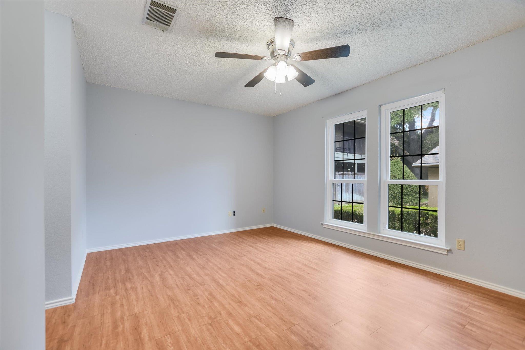1202 Thorpe LN # 407