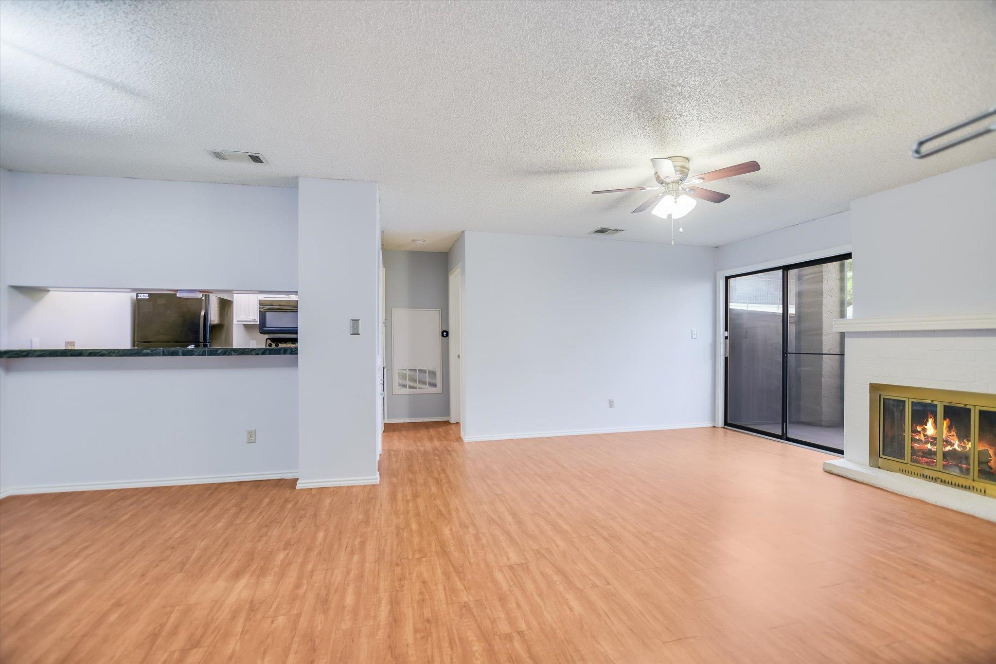 1202 Thorpe LN # 407