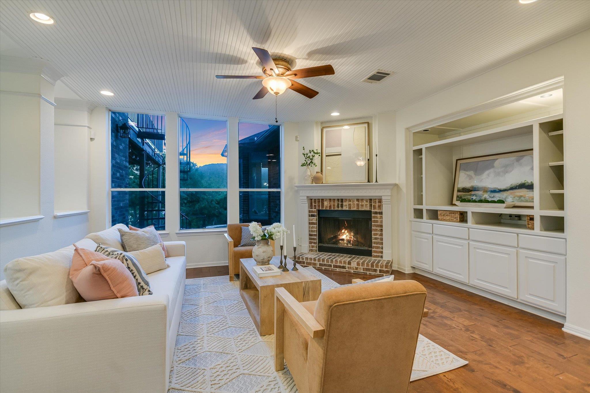 17120 Northlake Hills DR