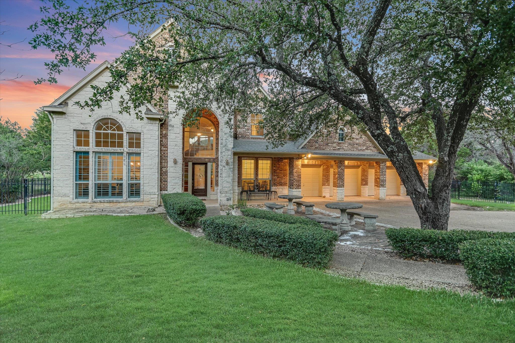 17120 Northlake Hills DR