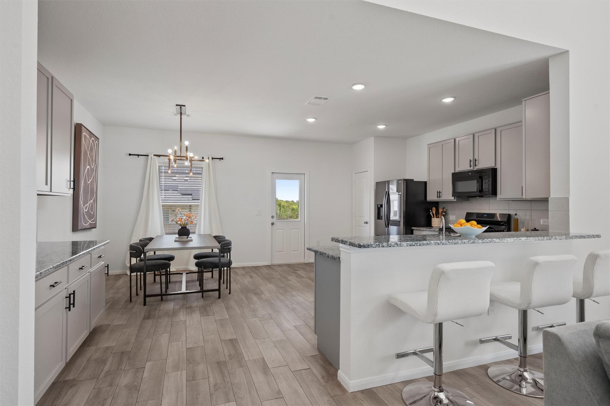 6720 Coalinga LN
