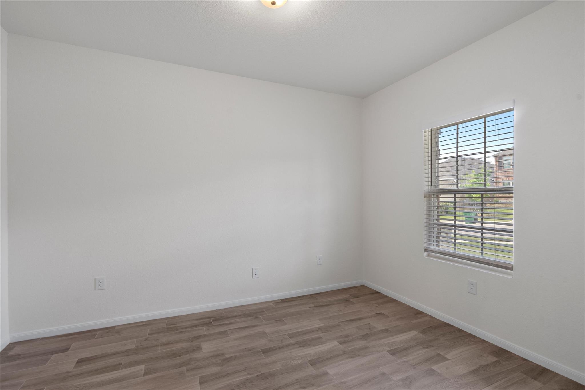 6720 Coalinga LN