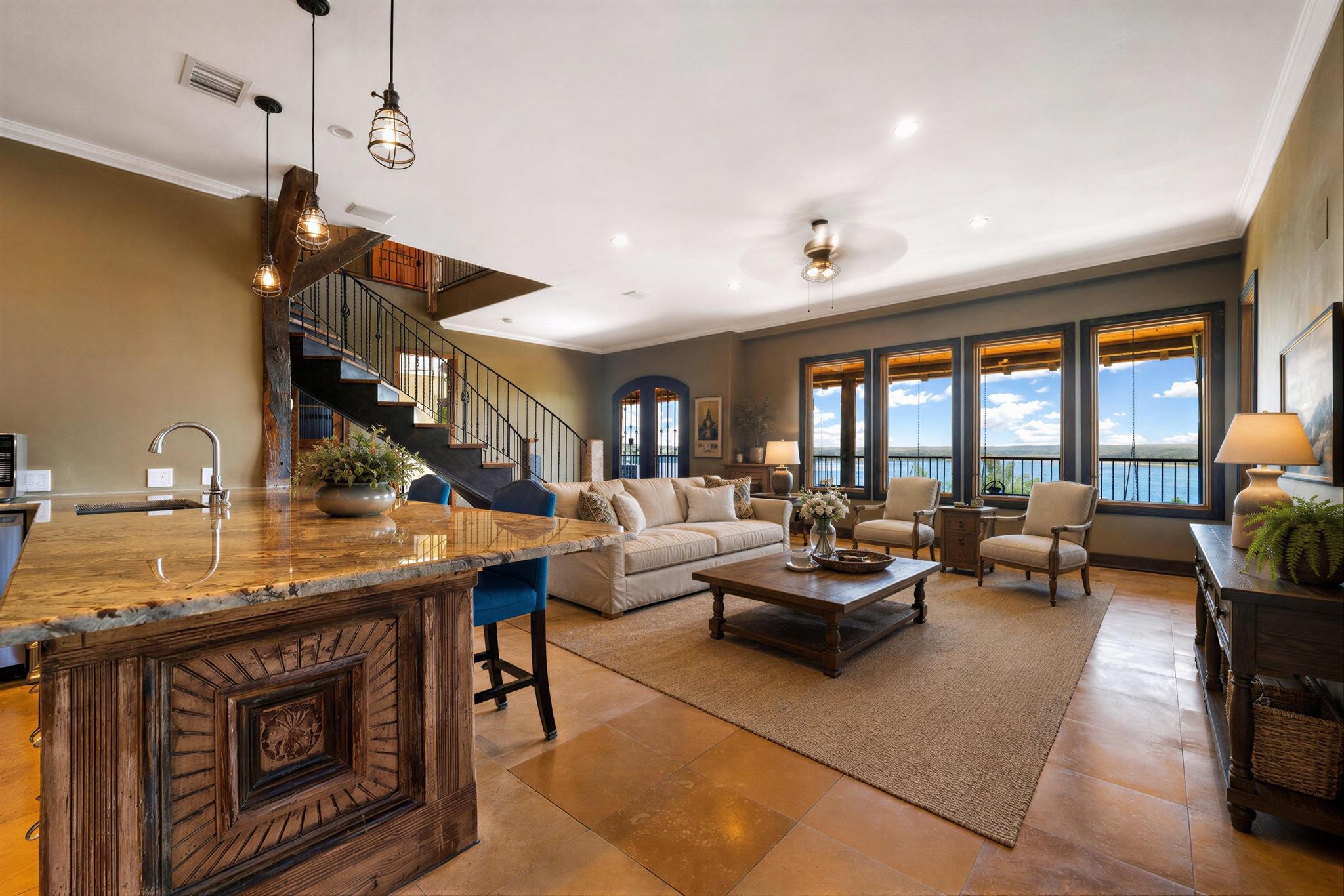 13906 Skyline DR