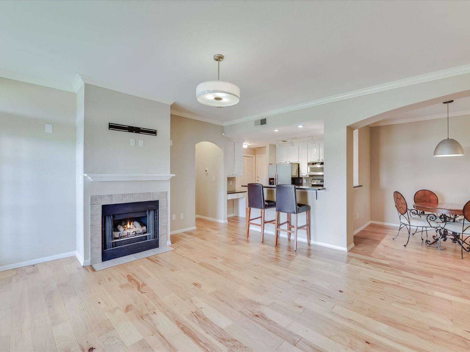 9525 N Capital of Texas Highway # 136, Austin Unit: 136