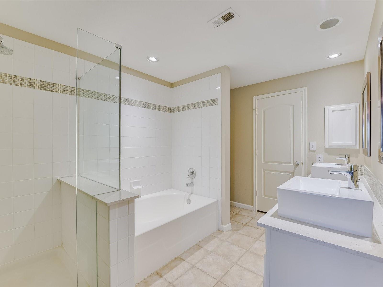 9525 N Capital of Texas Highway # 136, Austin Unit: 136