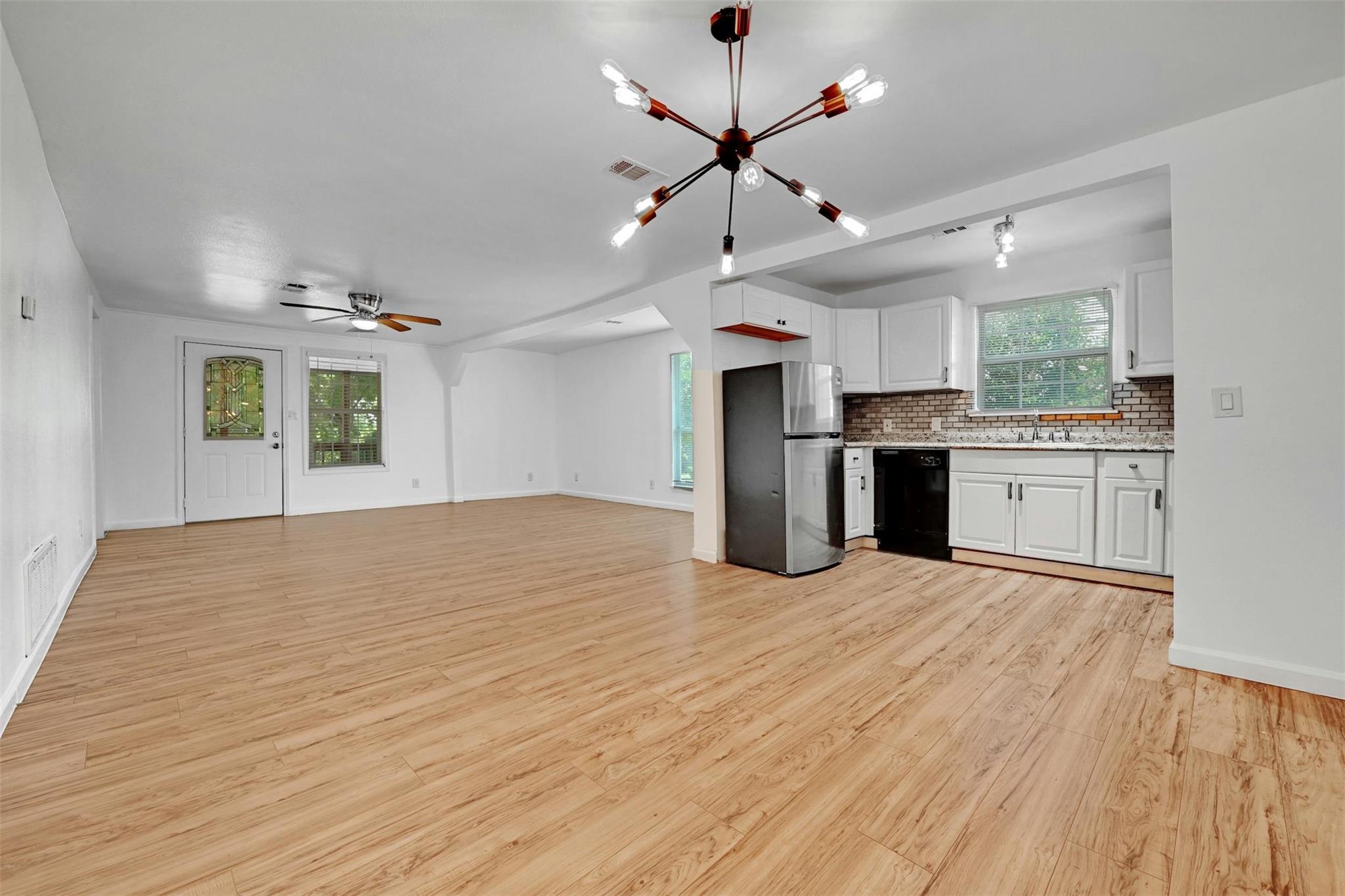 1200 Walnut Ave