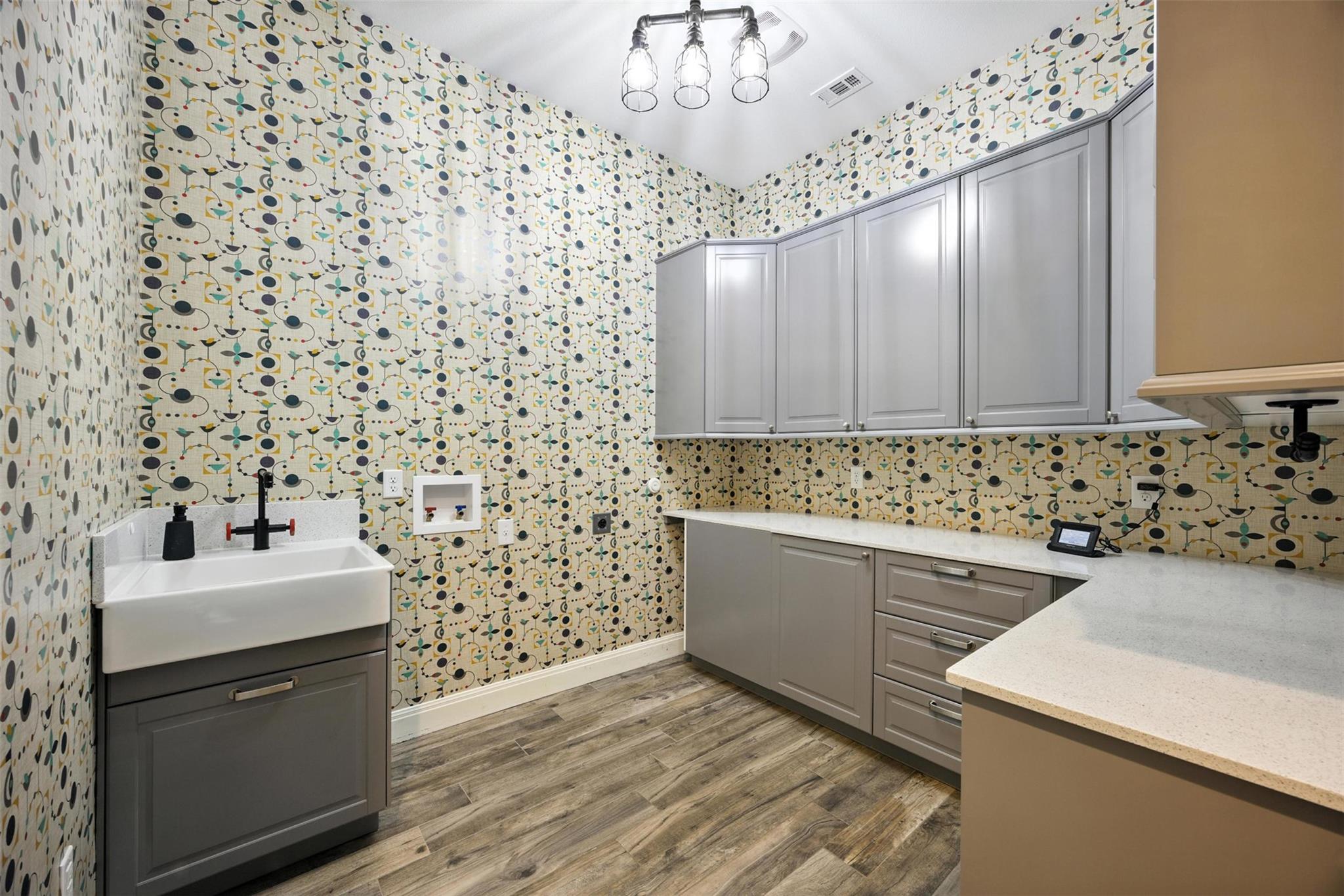 7617 Lazy River CV