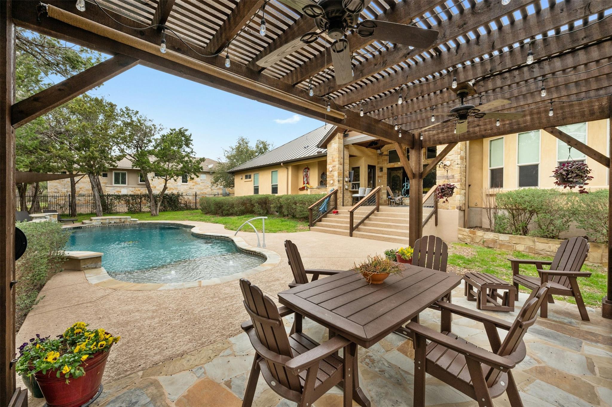 7617 Lazy River CV