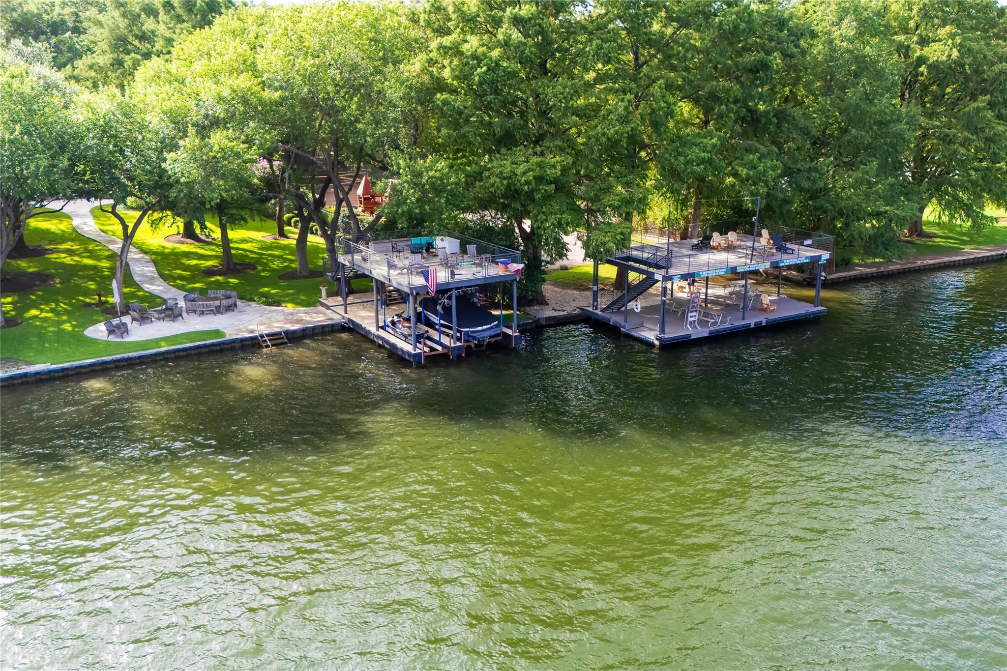 7617 Lazy River CV