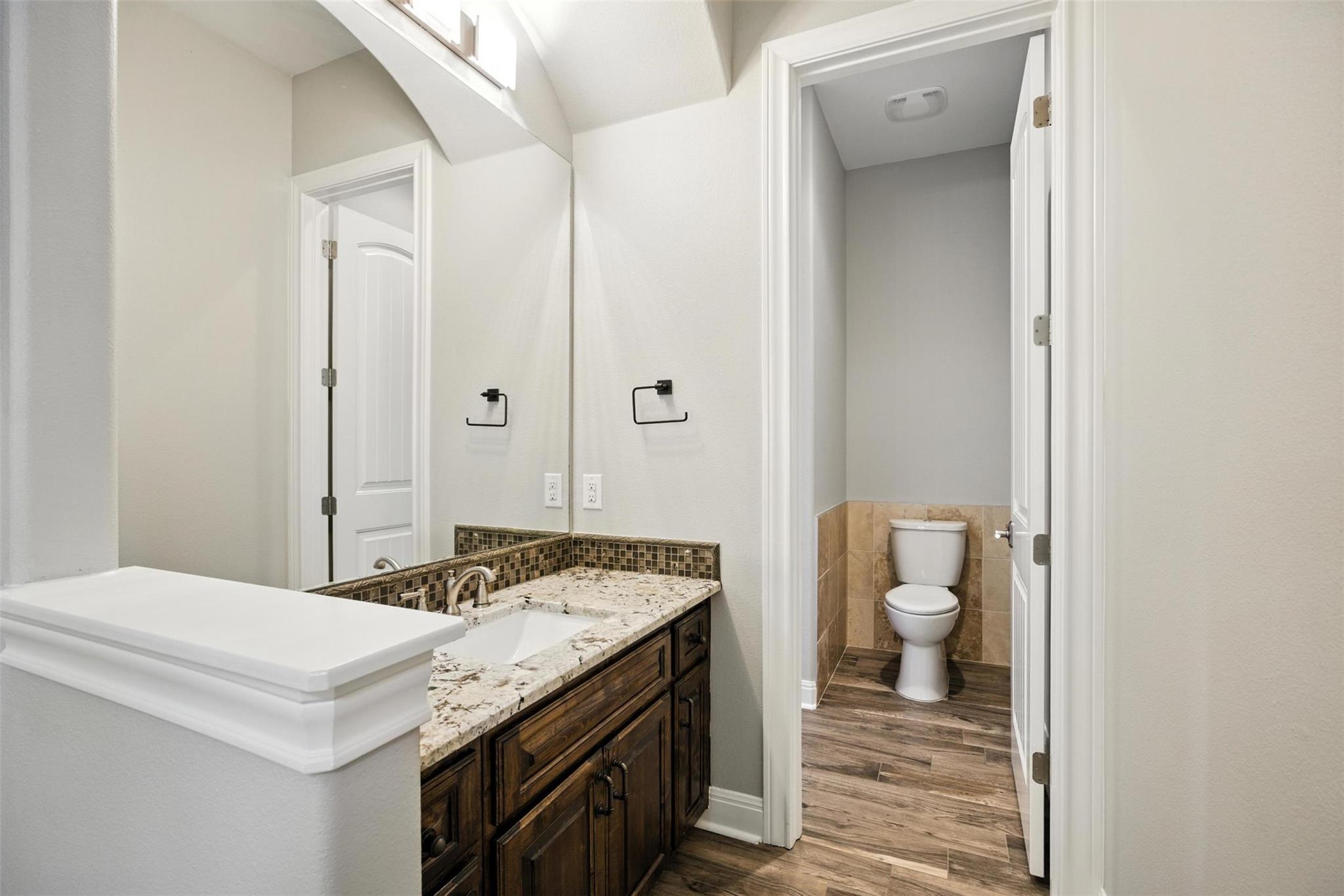 7617 Lazy River CV