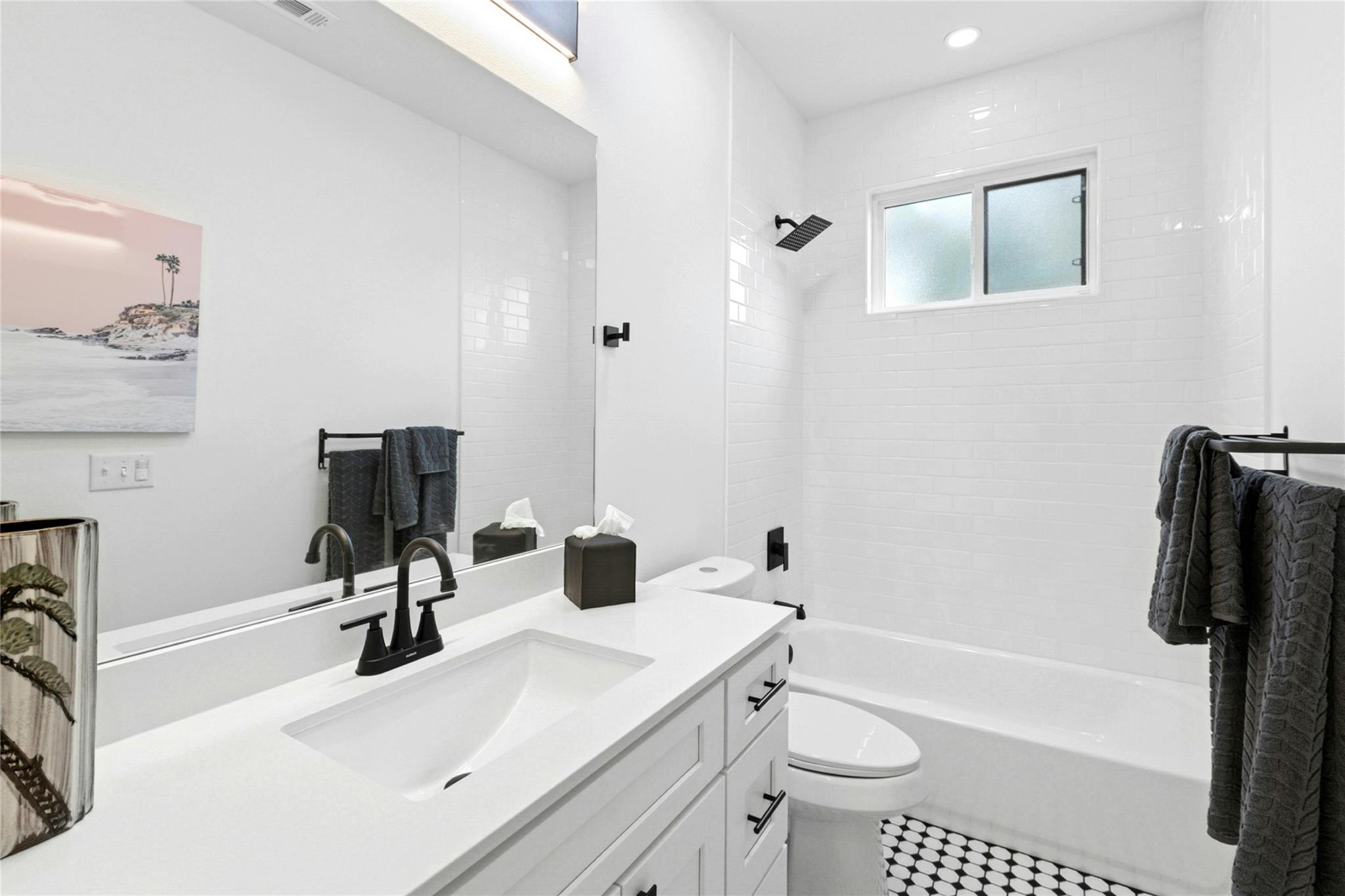 1500 1500 Sylvan Glade unit 2b RD # 2B