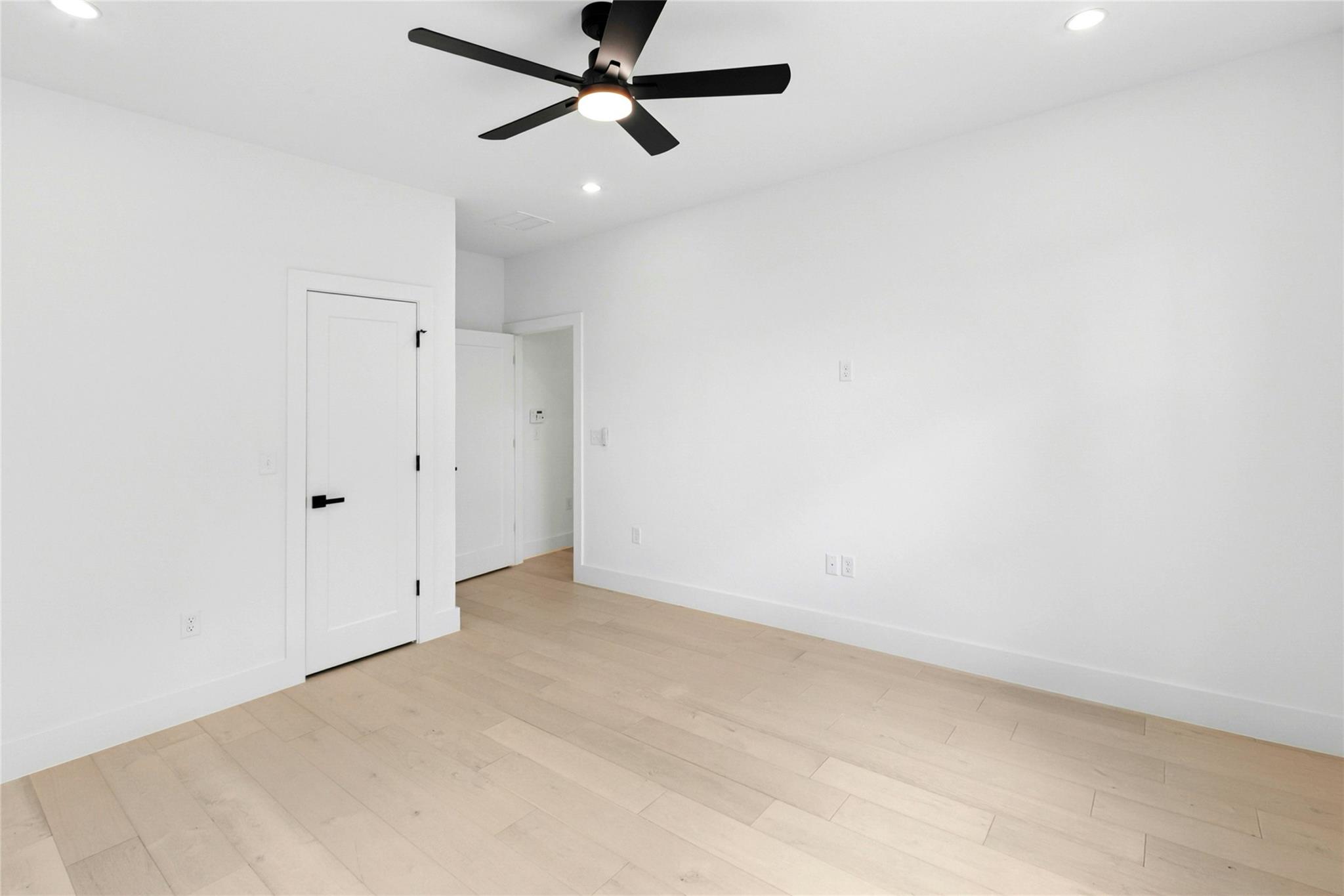 1500 1500 Sylvan Glade unit 2b RD # 2B