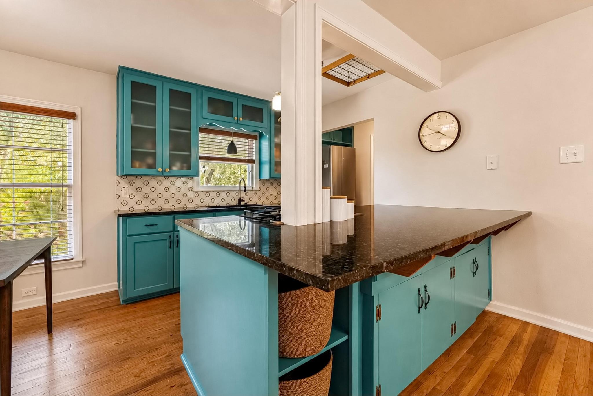 2209 La Casa DR