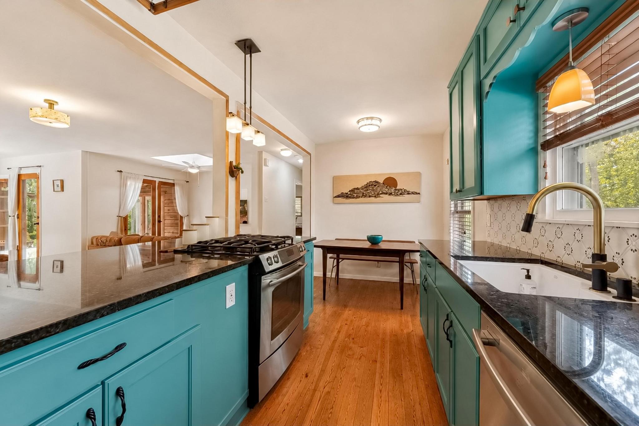 2209 La Casa DR