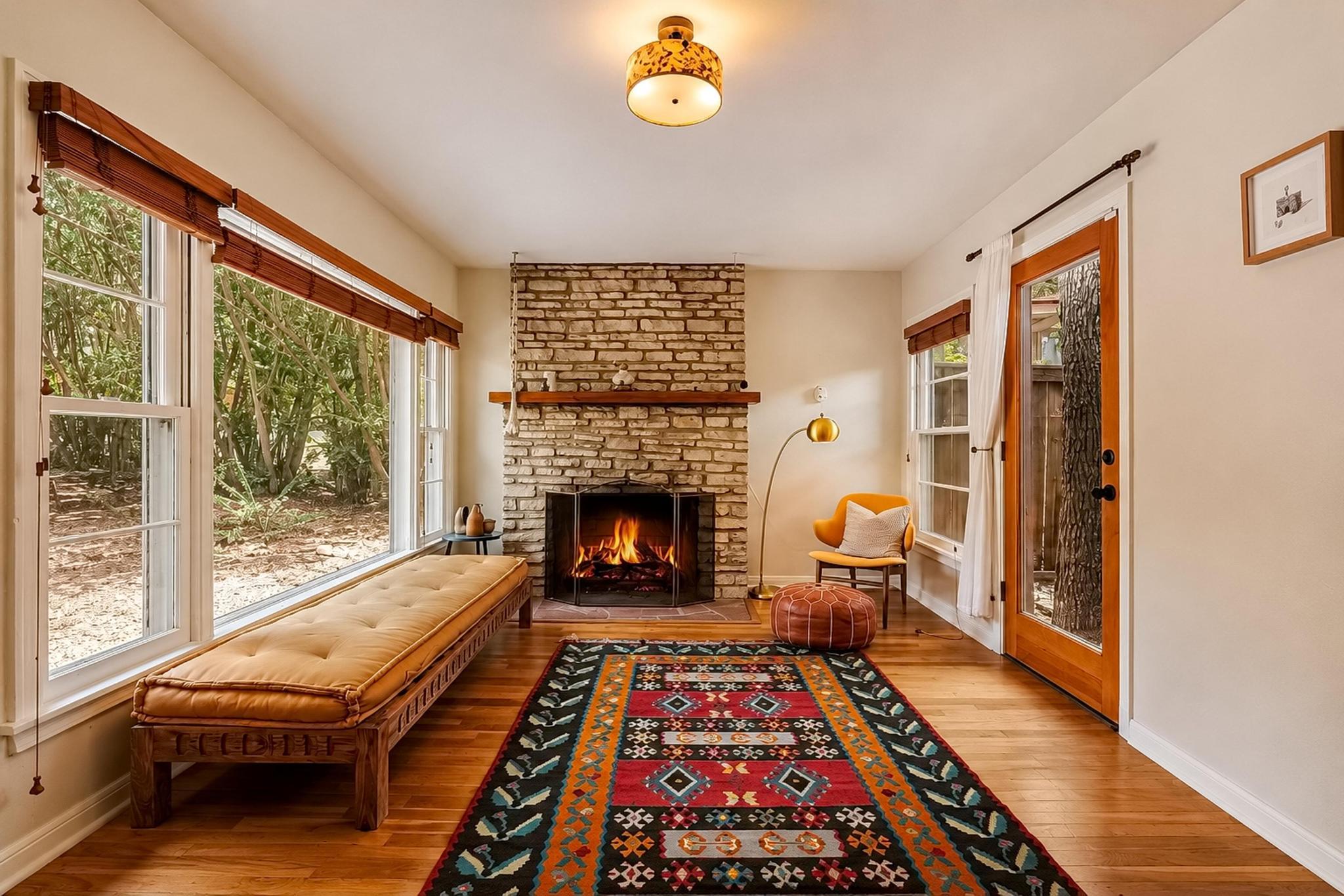 2209 La Casa DR