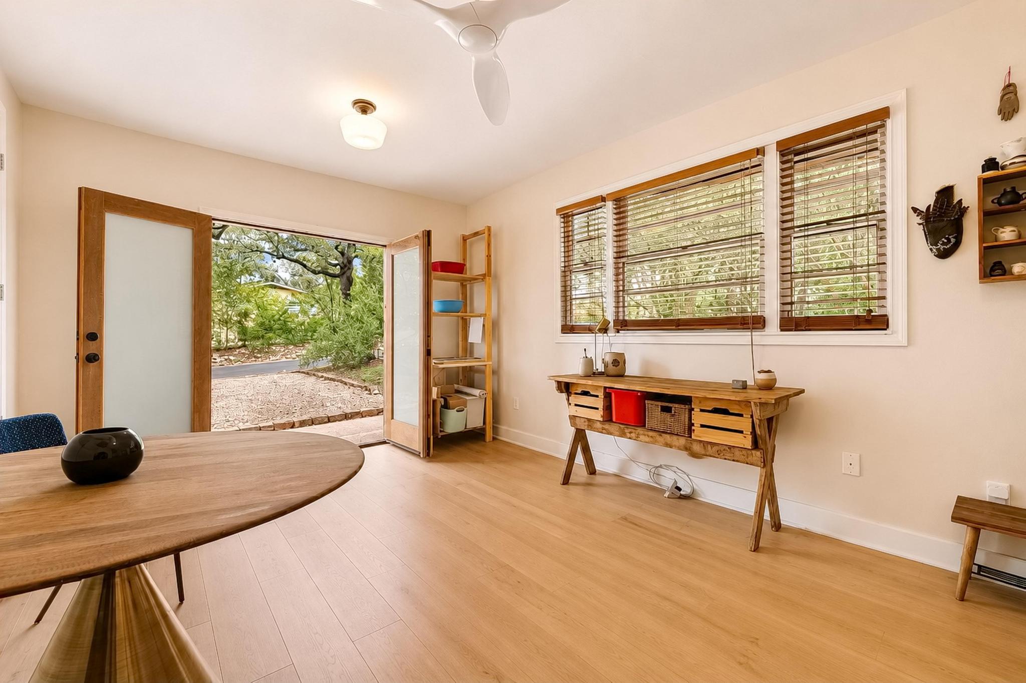 2209 La Casa DR