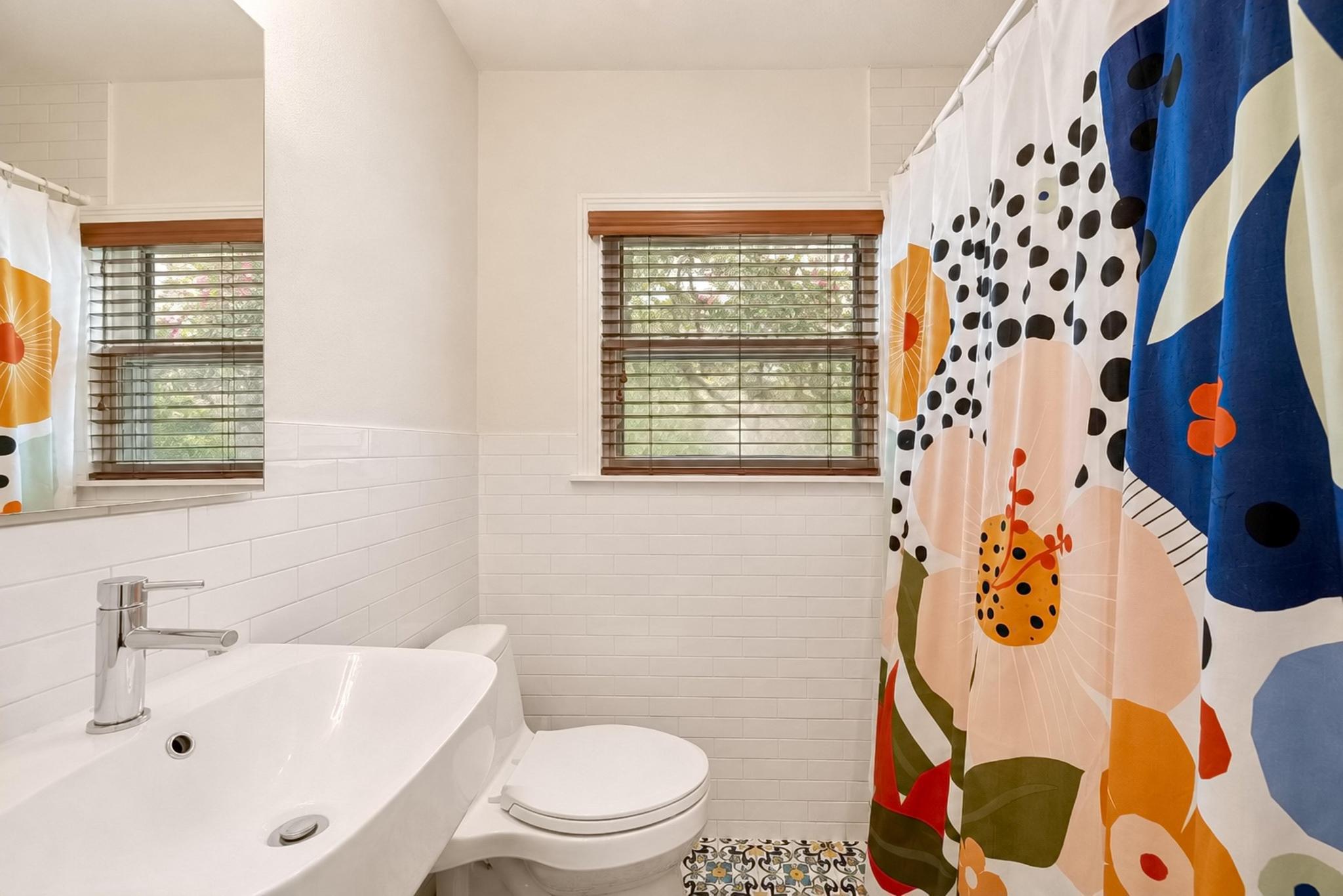 2209 La Casa DR