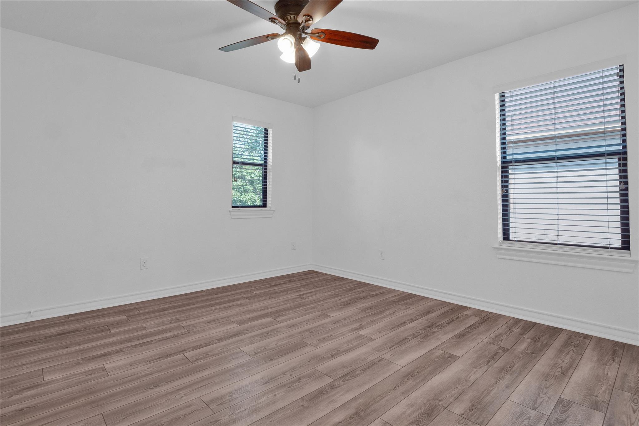 10217 English Oak DR