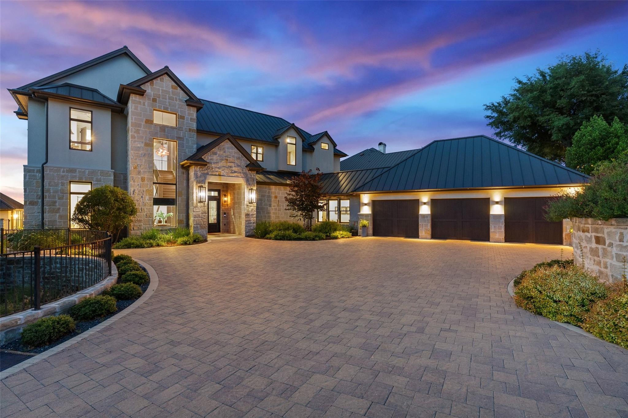 106 Diamond Hill DR