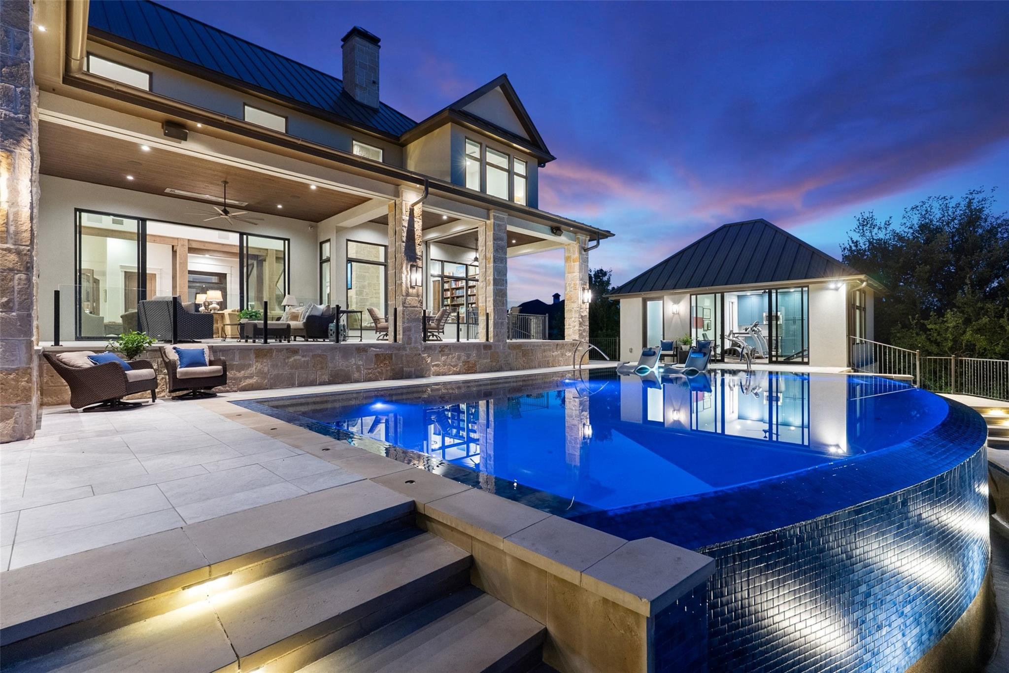 106 Diamond Hill DR