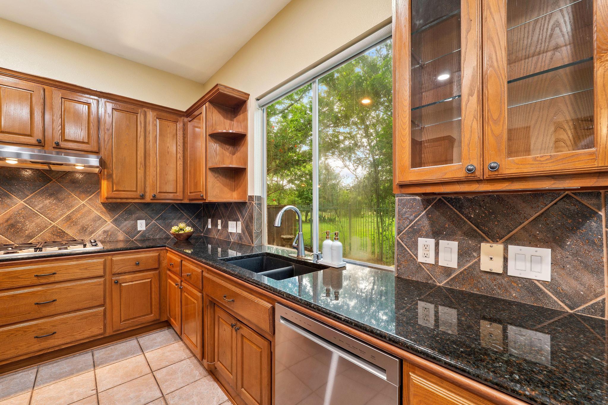 3903 Gaines CT