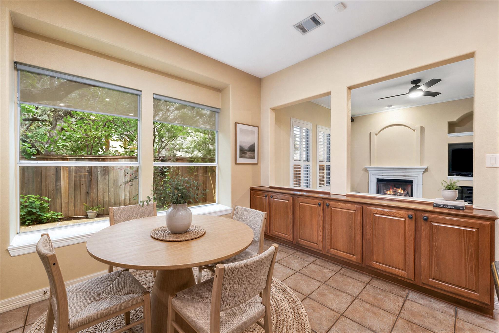 3903 Gaines CT