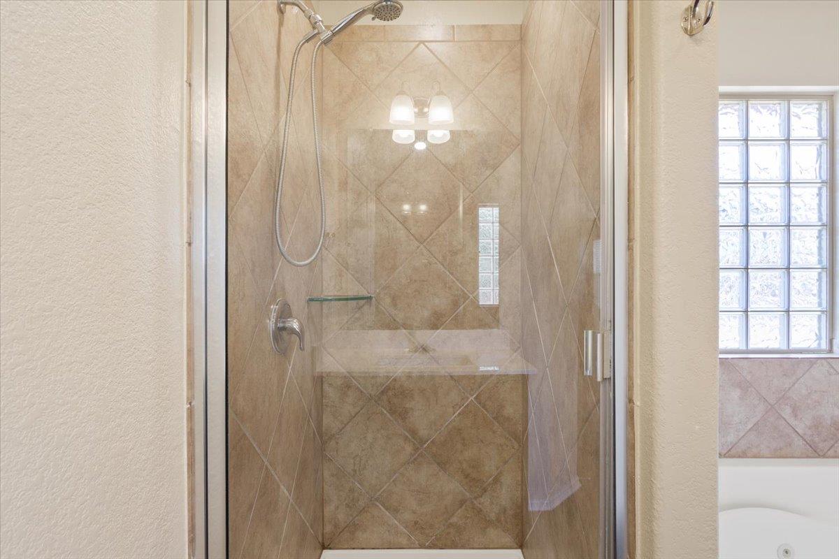 5807 Ambrose CIR, Temple