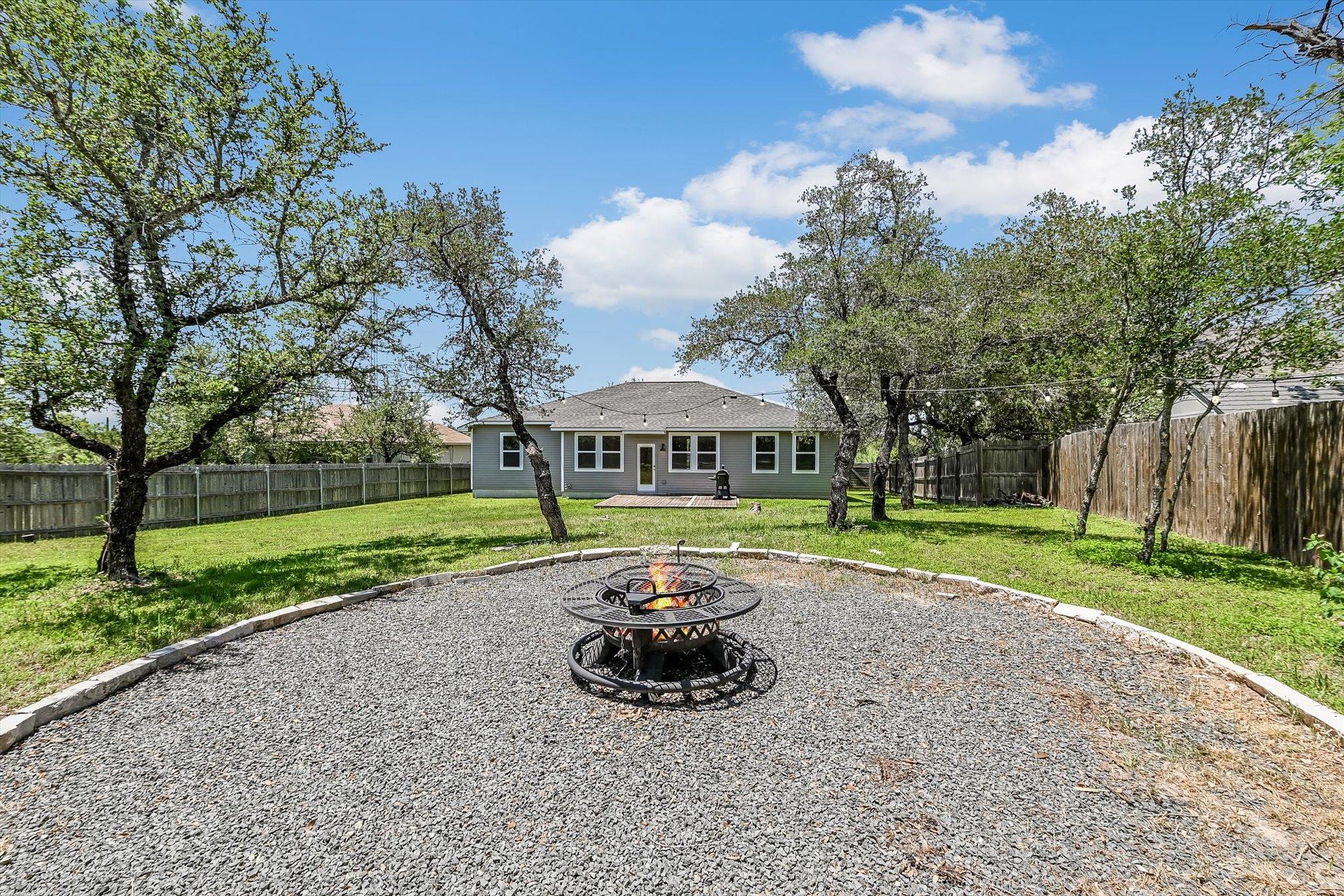 10201 Thomas LN