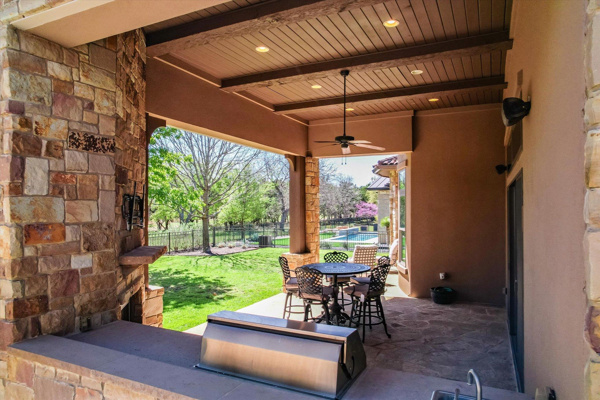 8225 Carranzo DR
