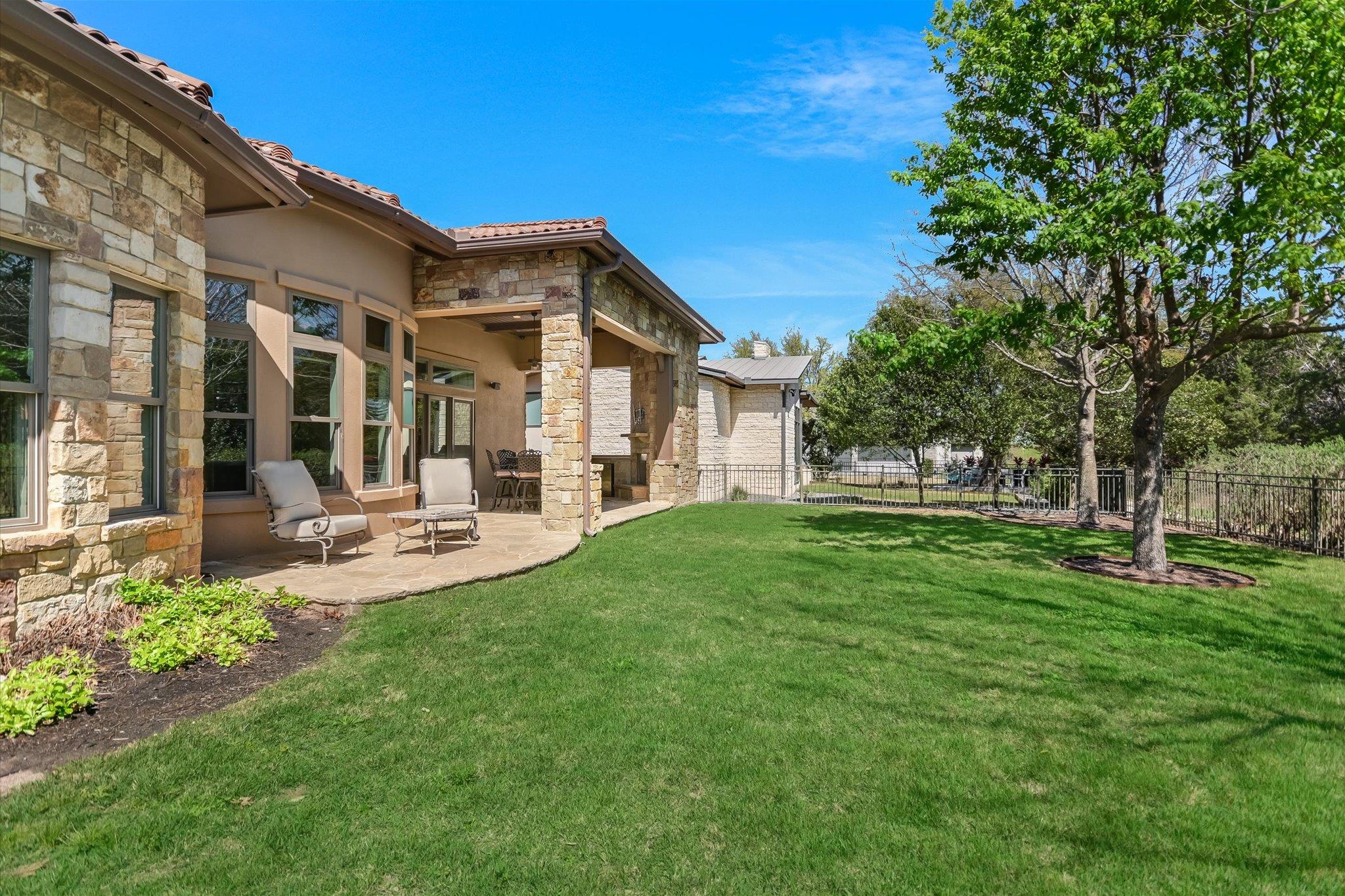 8225 Carranzo DR
