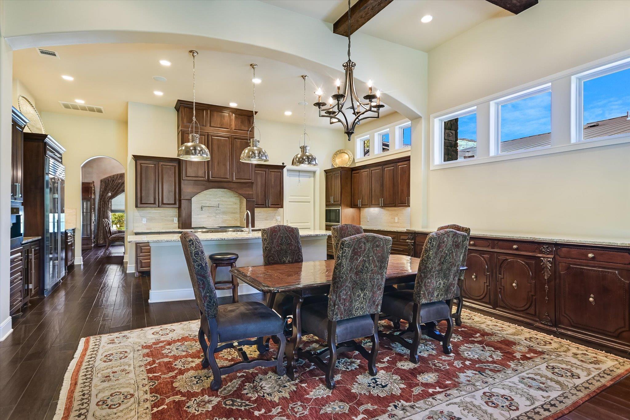 8225 Carranzo DR