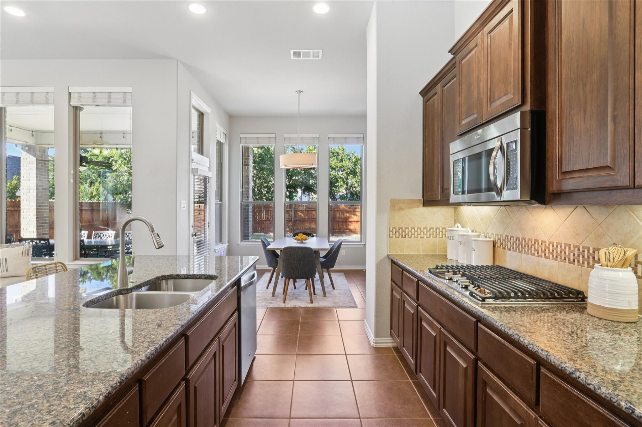 7906 Turnback Ledge TRL