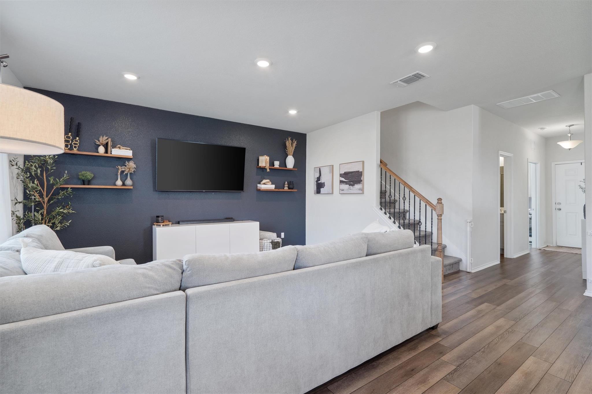 145 Fiery Skipper LN