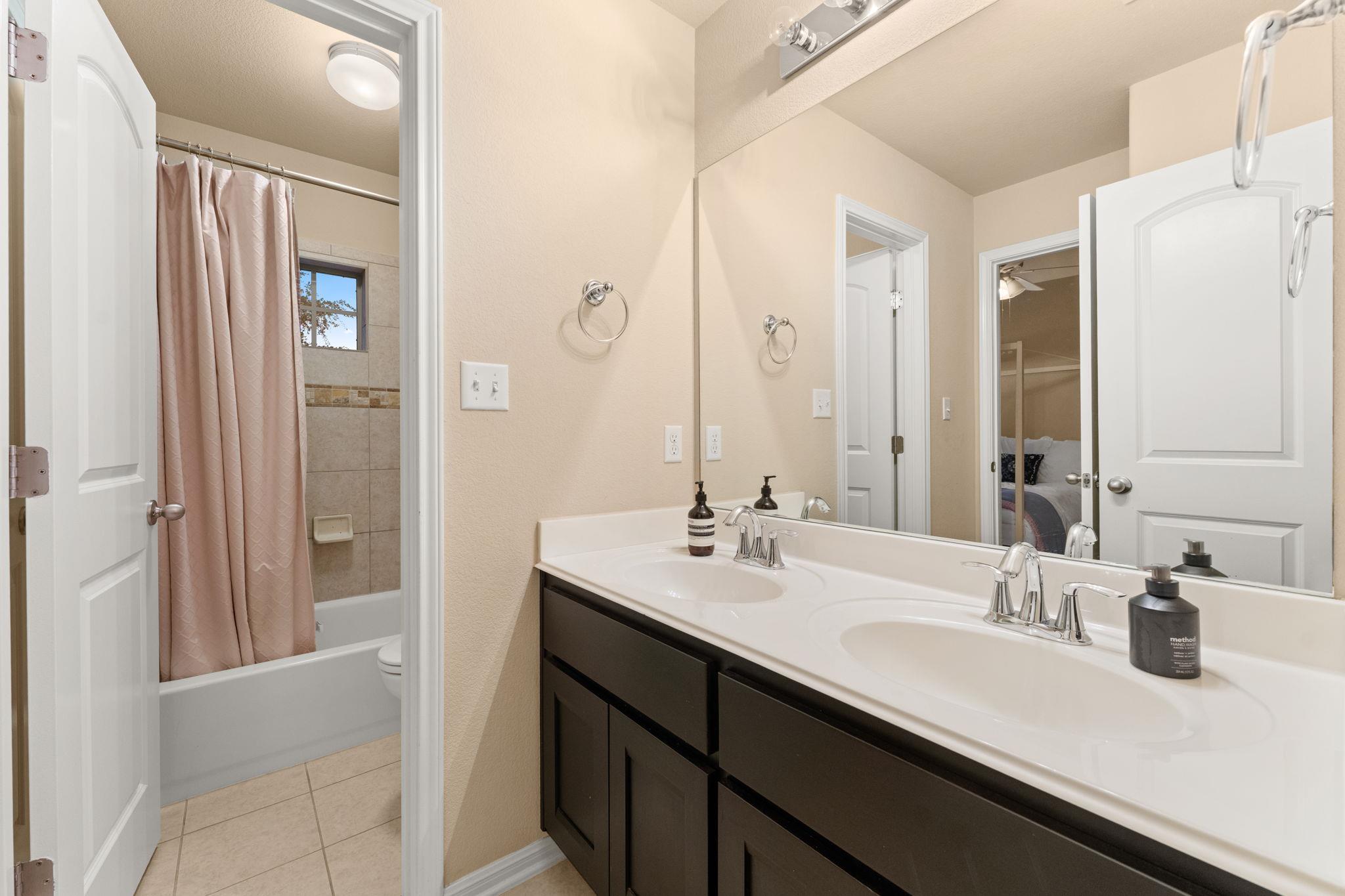 12417 Mediterra PL