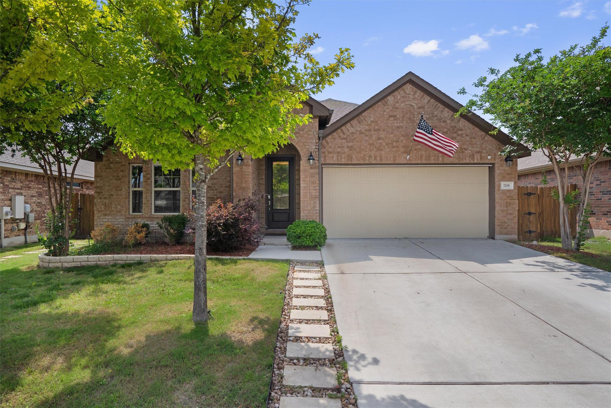 708 Hereford LOOP