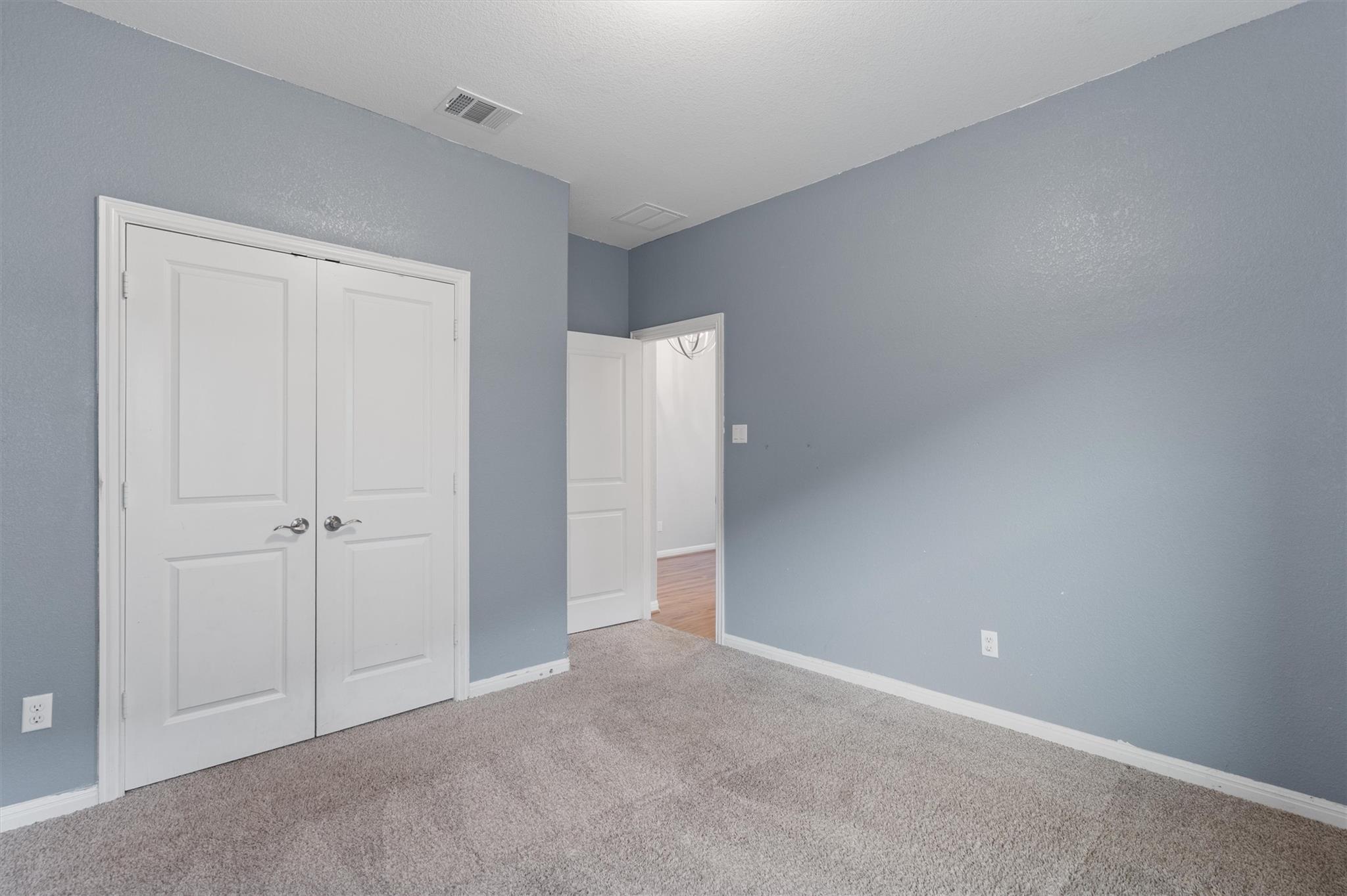 708 Hereford LOOP