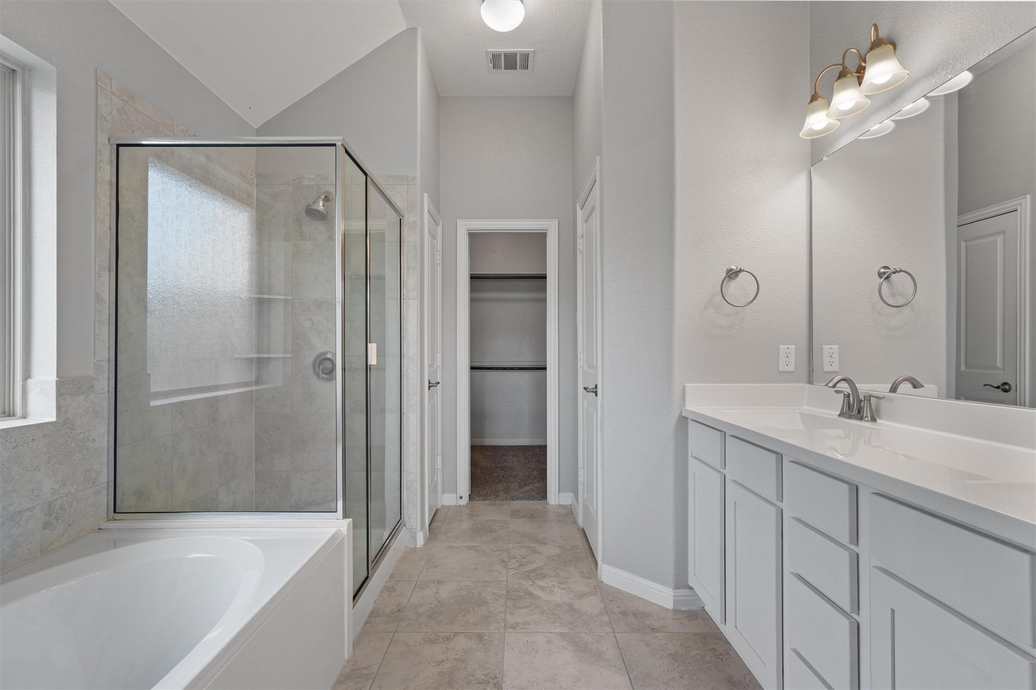 708 Hereford LOOP