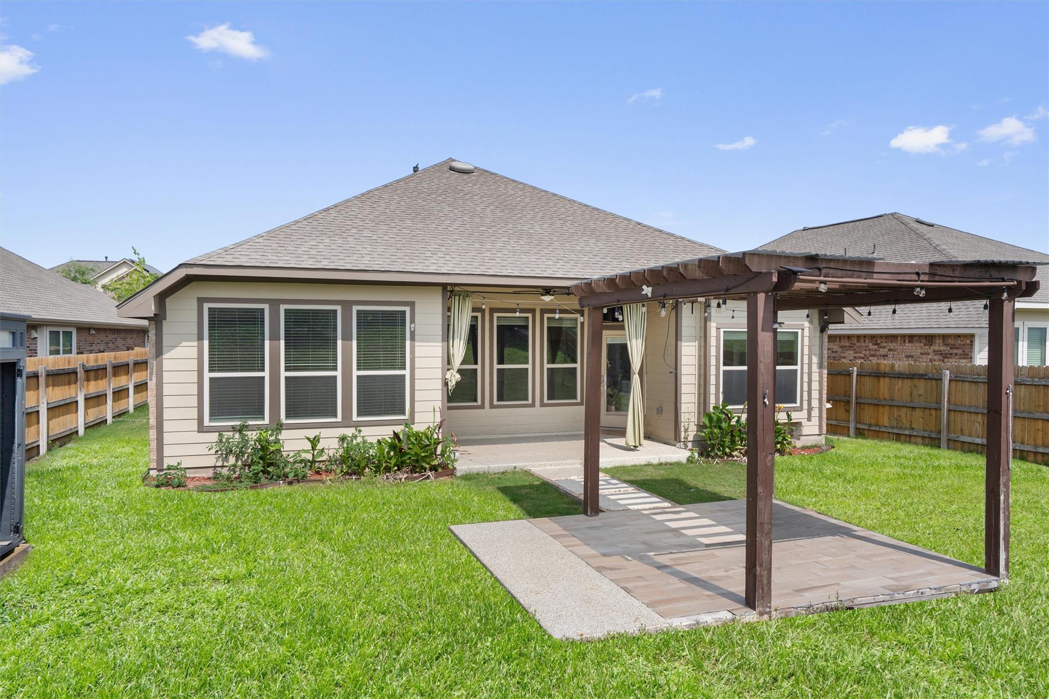 708 Hereford LOOP