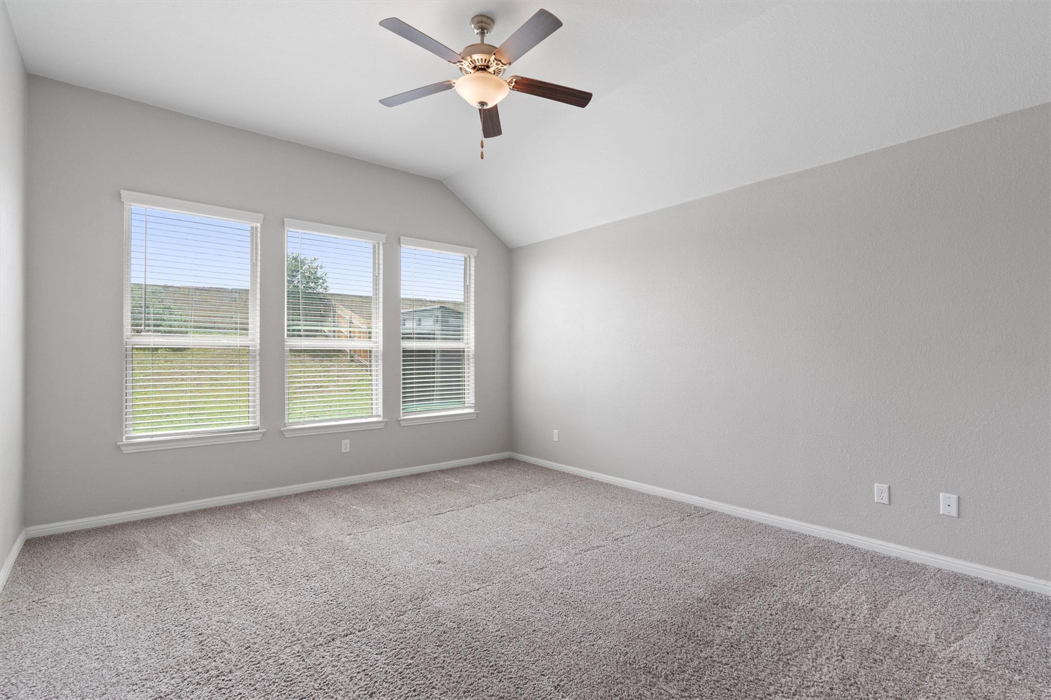 708 Hereford LOOP