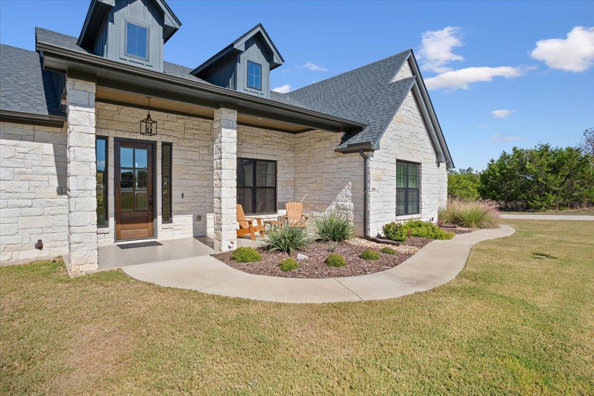 1250 E Creekview DR