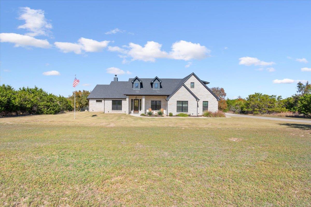 1250 E Creekview DR