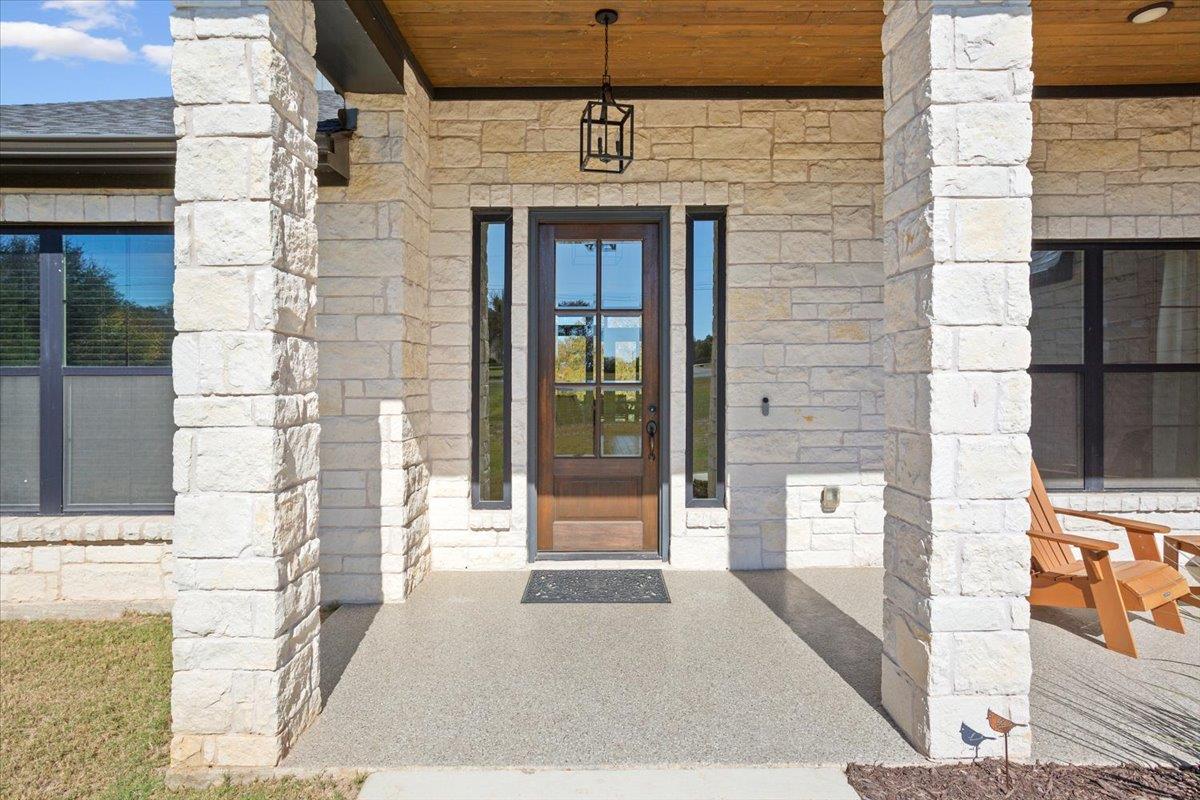 1250 E Creekview DR