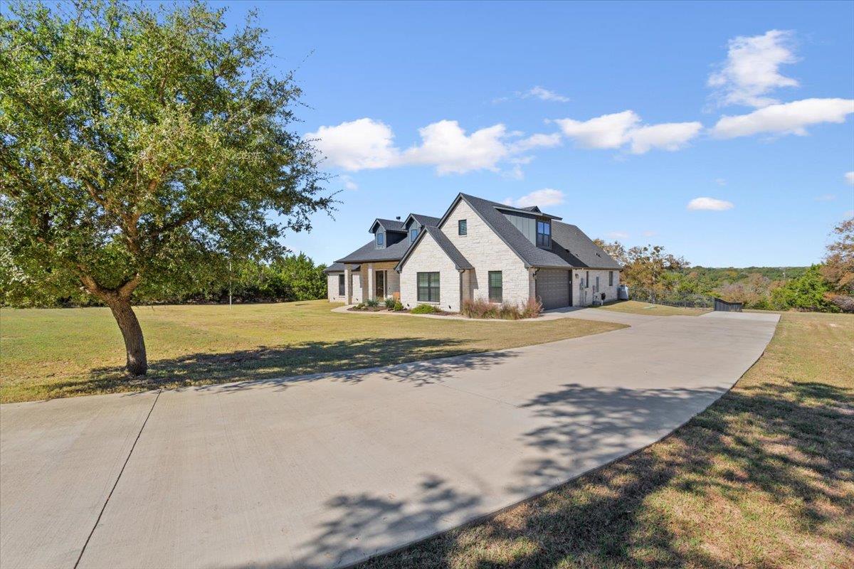 1250 E Creekview DR