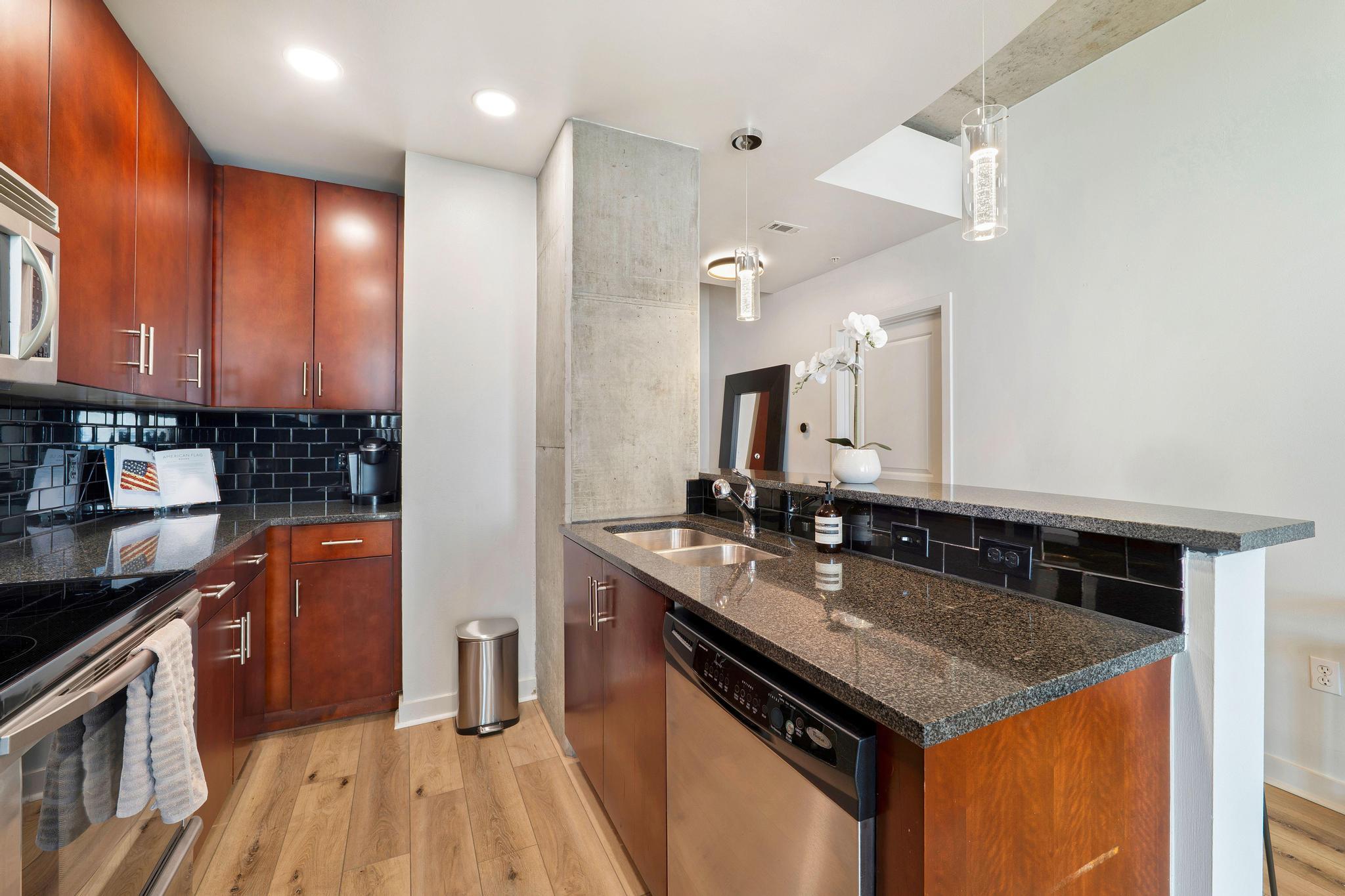 360 Nueces ST # 3506