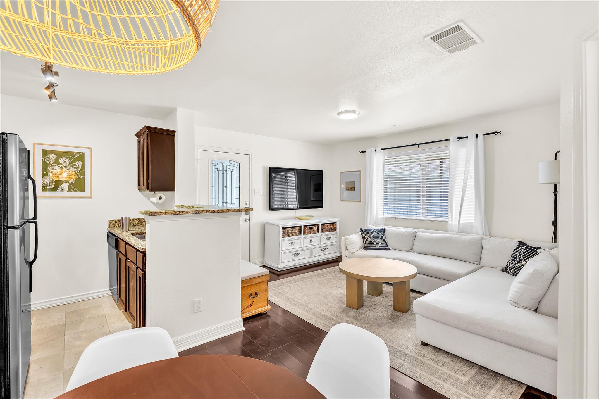 1307 Norwalk LN # 206