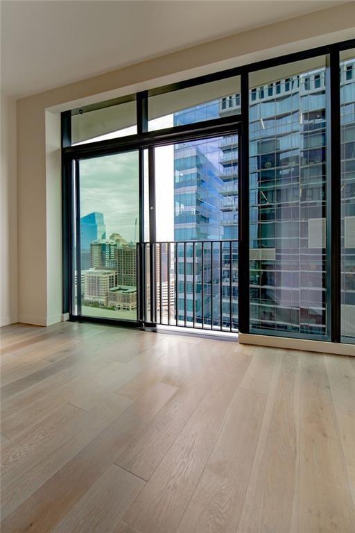 202 Nueces ST # 2204