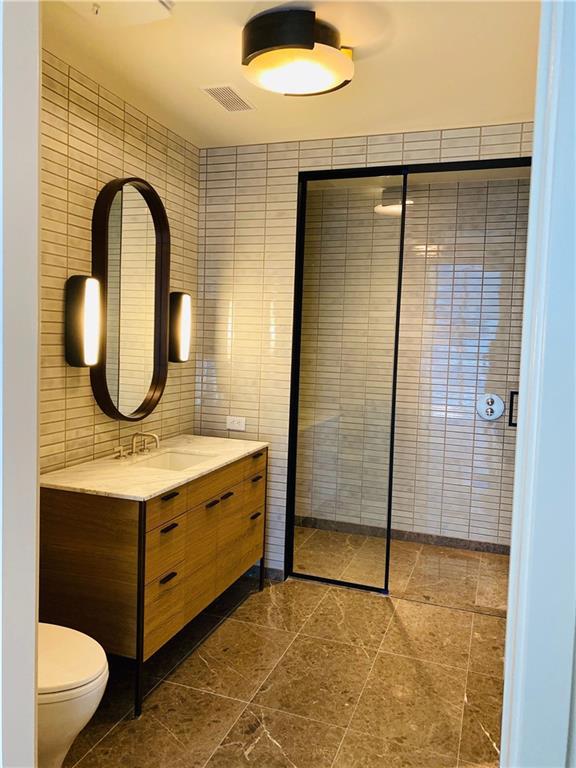 202 Nueces ST # 2204