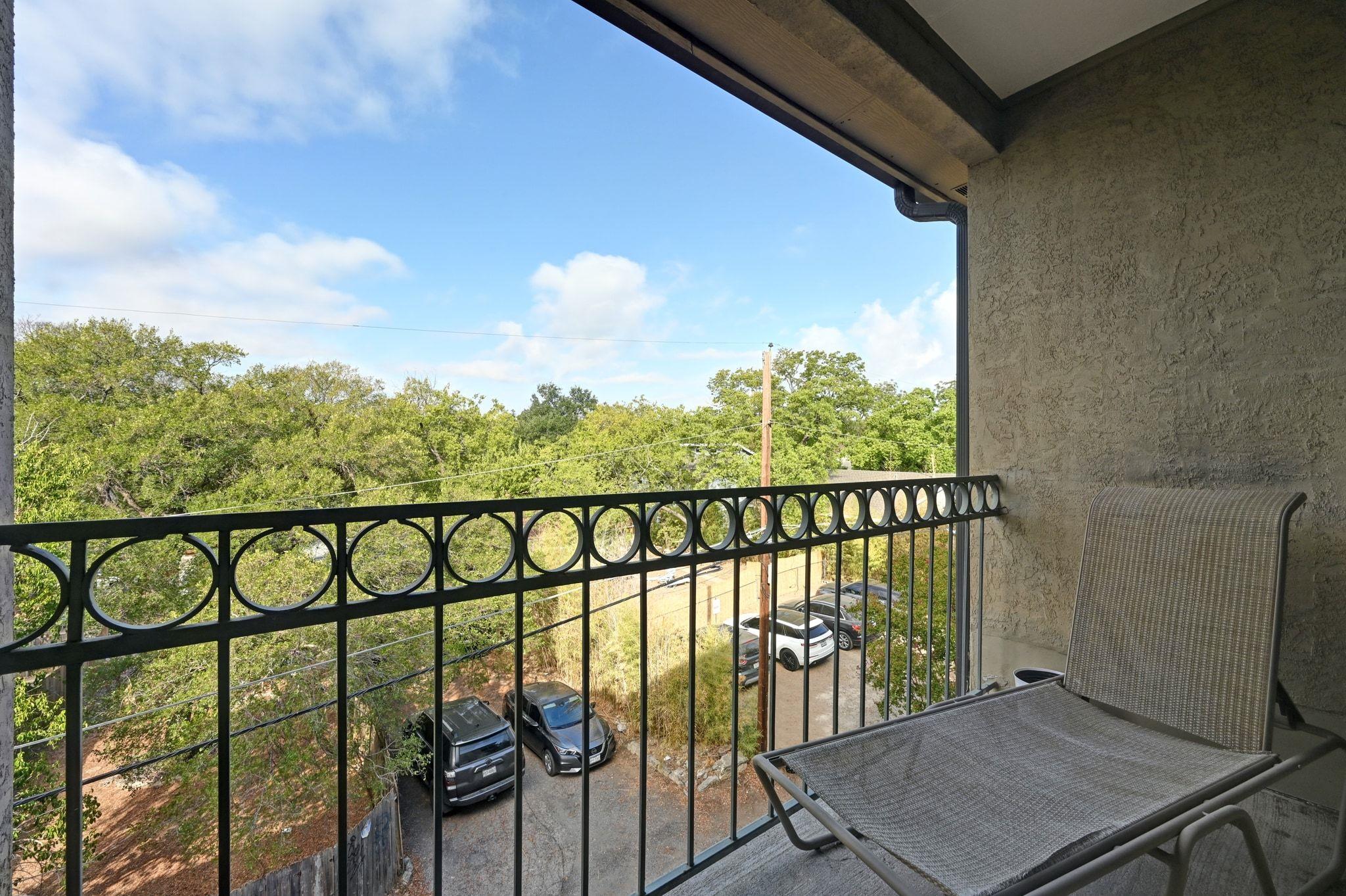 1910 Robbins PL # 303