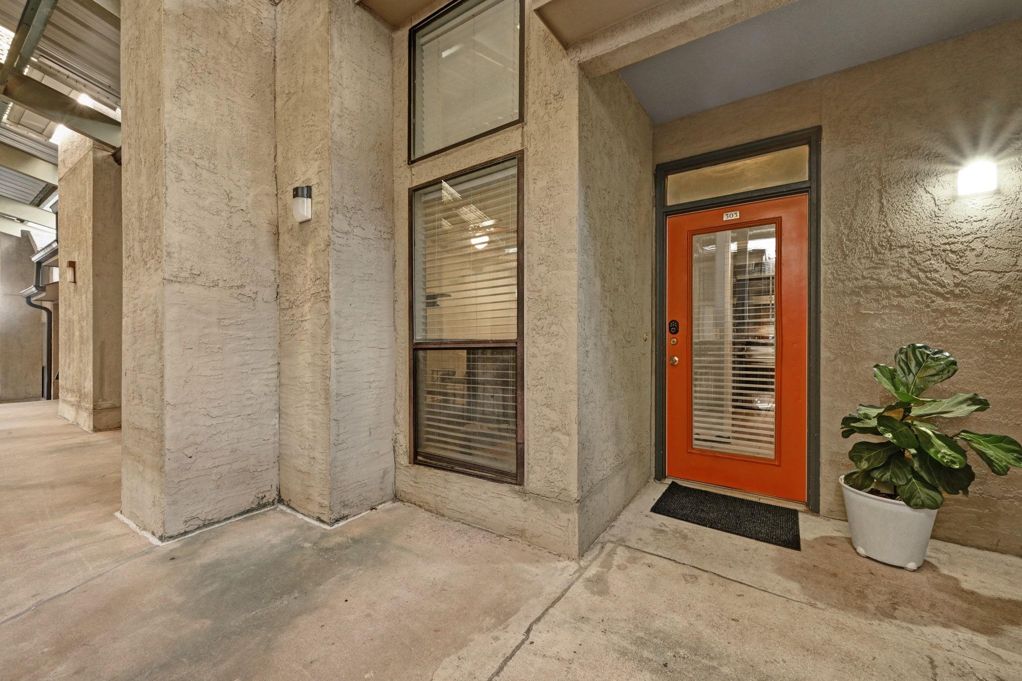 1910 Robbins PL # 303